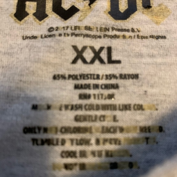 AC/DC women short sleeve top size XXL - Picture 3 of 3